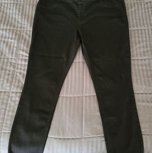 Old Navy Pull On Jeans